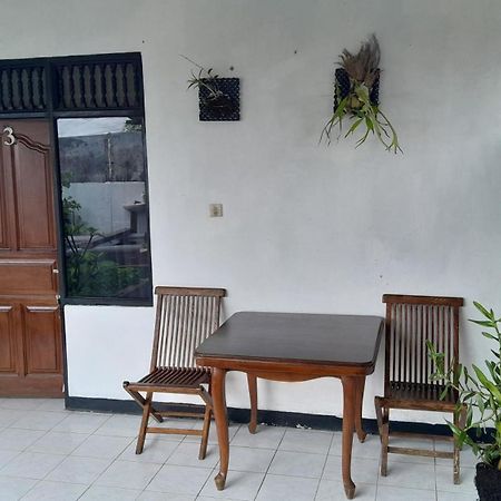 ホテル Bukit Kembar Ecotourism Gitgit エクステリア 写真